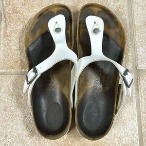 White Gizeh Birkenstock